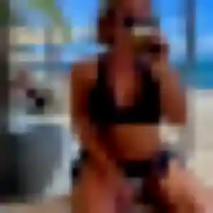 Karen, 42 ans, en ligne à Angerville pour une rencontre coquine