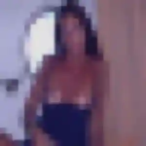rencontre sexy à Ballainvilliers : photo de Doriane, 27 ans - accès libre