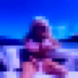 Cyrielle, 19 ans, connectée à Boulogne-sur-Mer pour une rencontre coquine