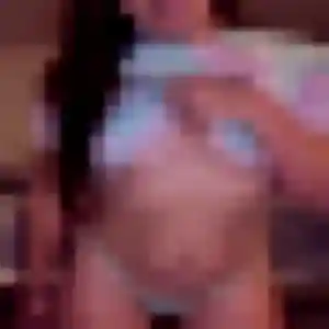 Anna (21 ans) à Boussois cherche une rencontre ce soir