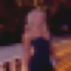 Marie-Laure, 20 ans, connectée à Buc pour un rencontre sexy