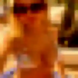 Sophie, 21 ans, en ligne à Champs-sur-Marne pour une rencontre coquine