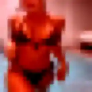 Anne-Charlotte, 27 ans, veut un rencontre sexy à Issy-les-Moulineaux