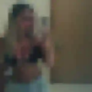Axelle (43 ans) à La Celle-Saint-Cloud cherche une rencontre aujourd'hui