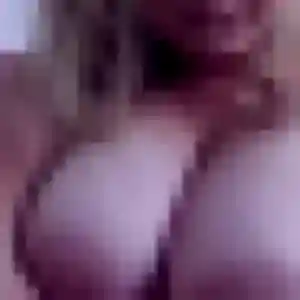 Helene, fille de 29 ans cherche rencontre sexy à La Ville-du-Bois