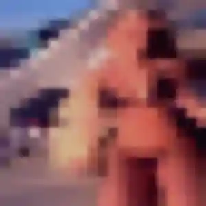 Zara de Lamorlaye, 24 ans - rencontre sexy en toute liberté