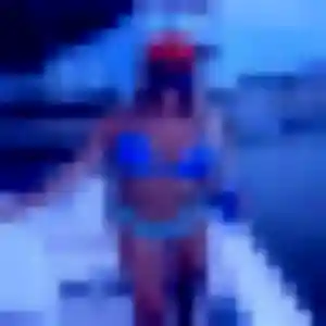 Photo sexy de Delia, 19 ans à Le Chesnay-Rocquencourt - rencontre sans lendemain