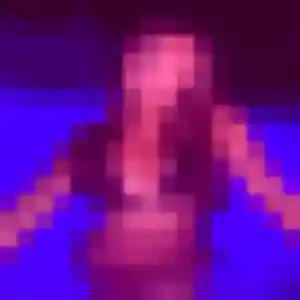 Découvre Estee, 32 ans à Lumbres en privé