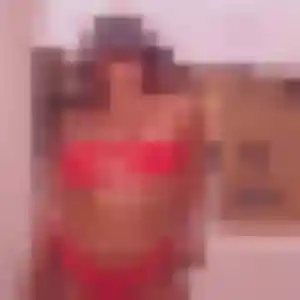 Veronique, 32 ans, connectée à Mantes-la-Ville pour un rencontre sexy