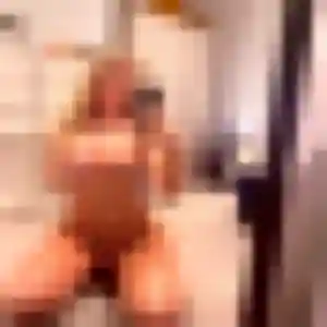Lily, 33 ans, disponible à Oignies pour une rencontre coquine