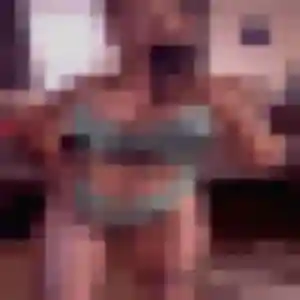 Lina, fille de 19 ans cherche rencontre sexy à Quesnoy-sur-Deûle