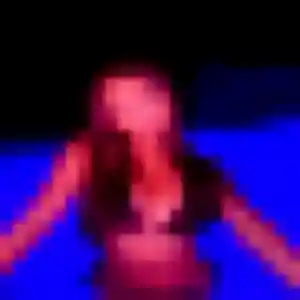 Rejoins Delphine, 31 ans à Saint-Nicolas gratuitement